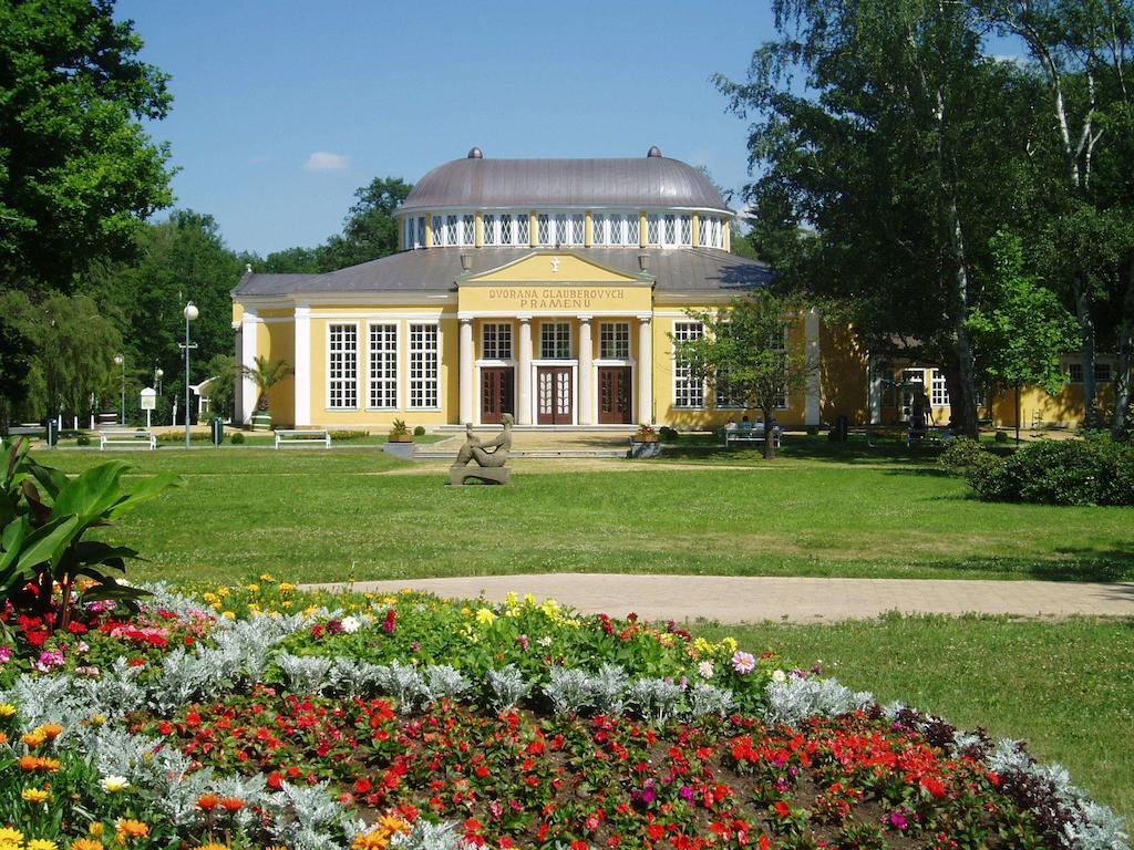 Hotel Metropol Františkovy Lázně Zewnętrze zdjęcie