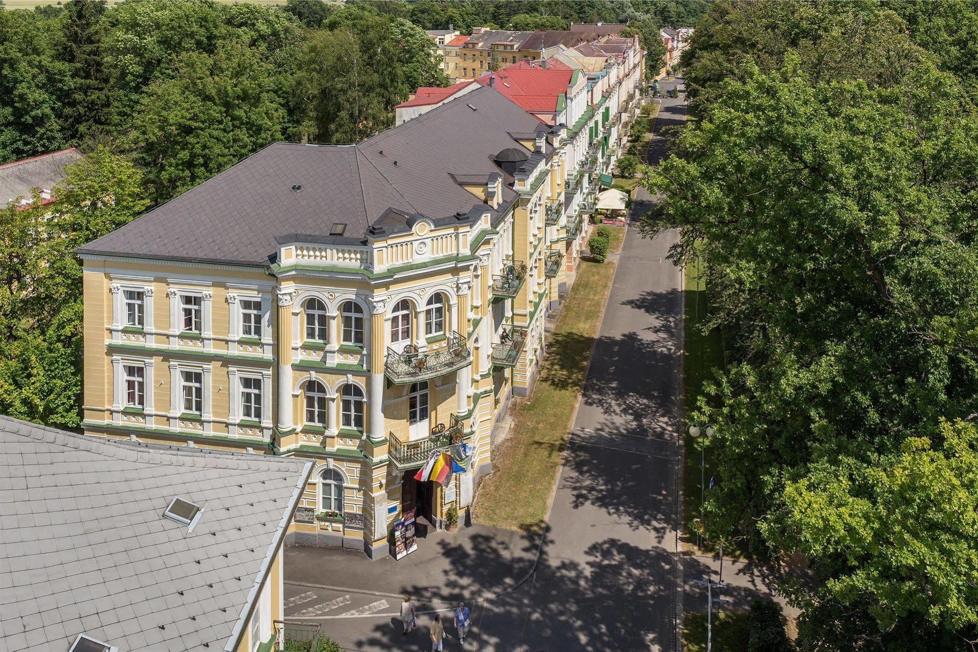 Hotel Metropol Františkovy Lázně Zewnętrze zdjęcie