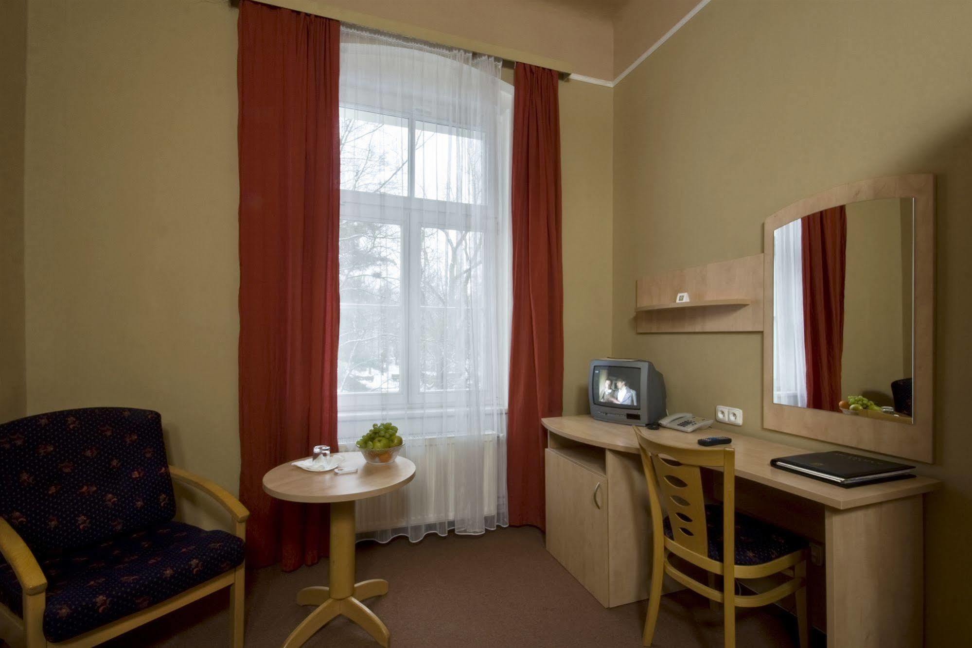 Hotel Metropol Františkovy Lázně Zewnętrze zdjęcie