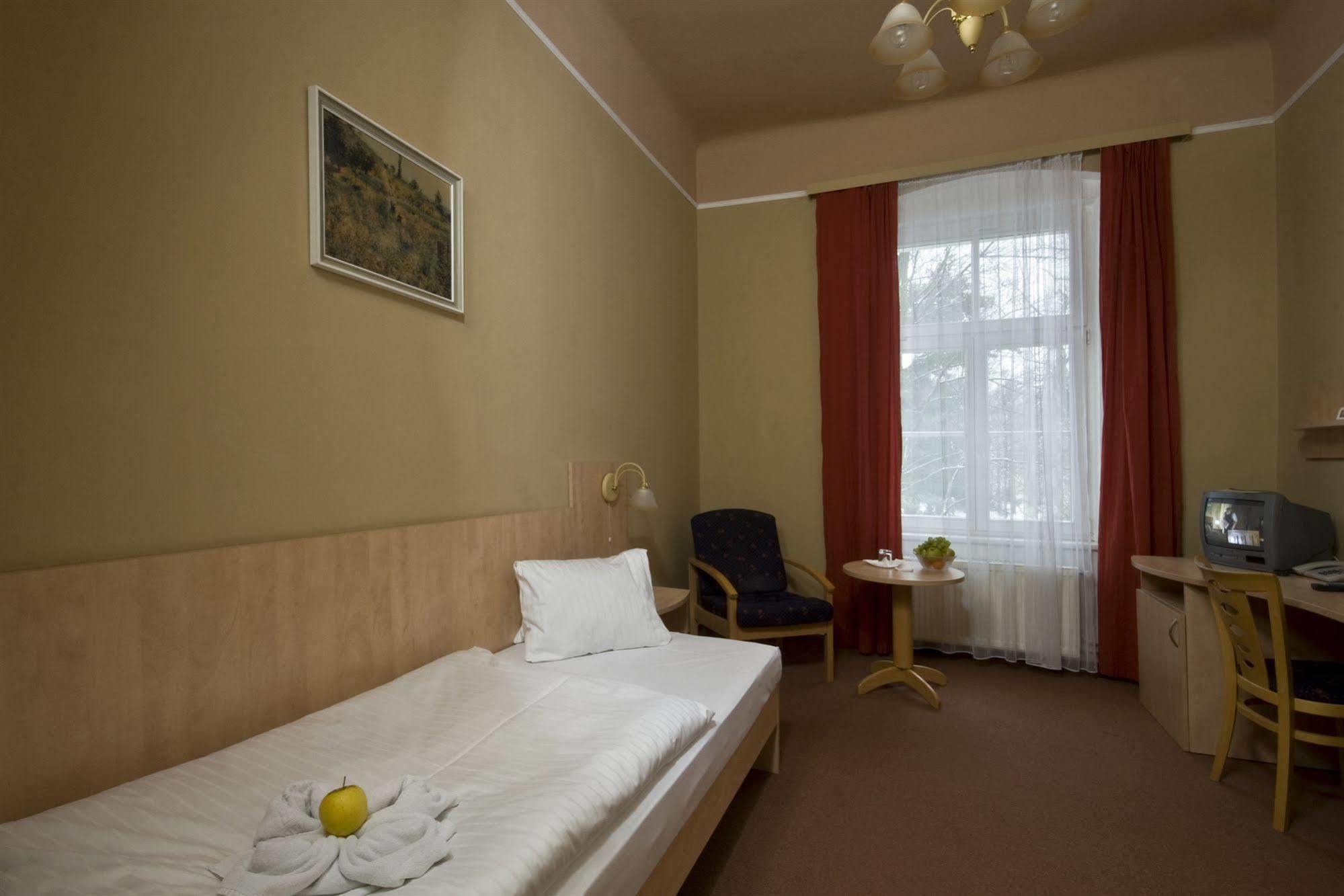Hotel Metropol Františkovy Lázně Zewnętrze zdjęcie