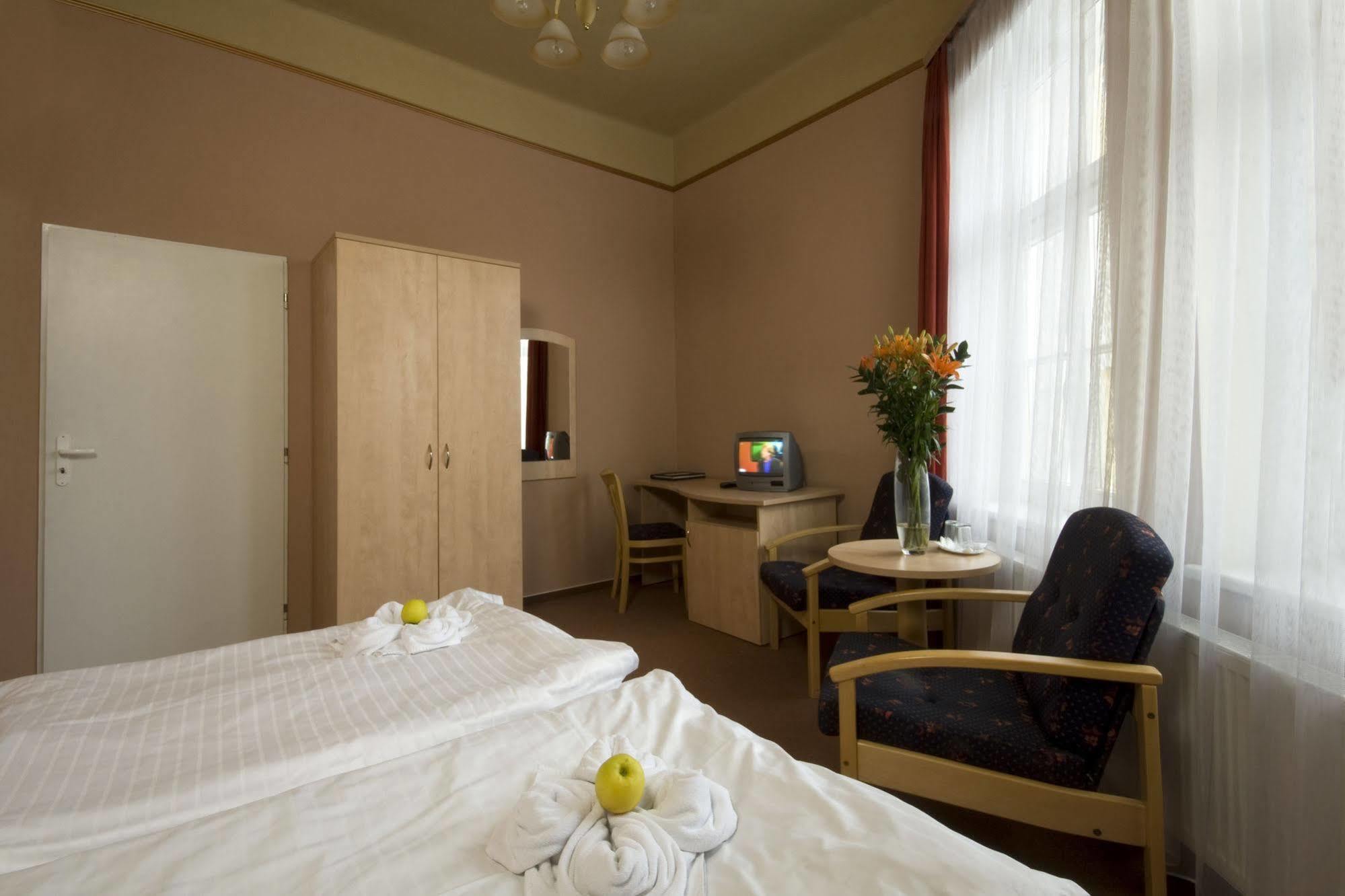 Hotel Metropol Františkovy Lázně Zewnętrze zdjęcie